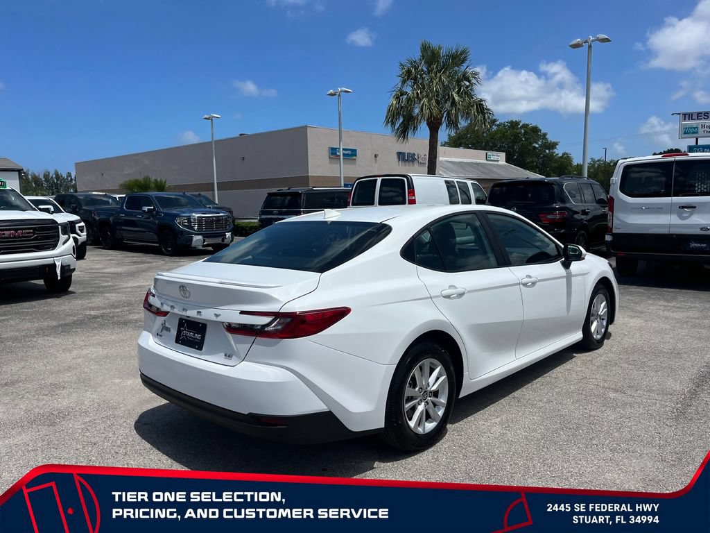 Used 2025 Toyota Camry LE FWD image 7