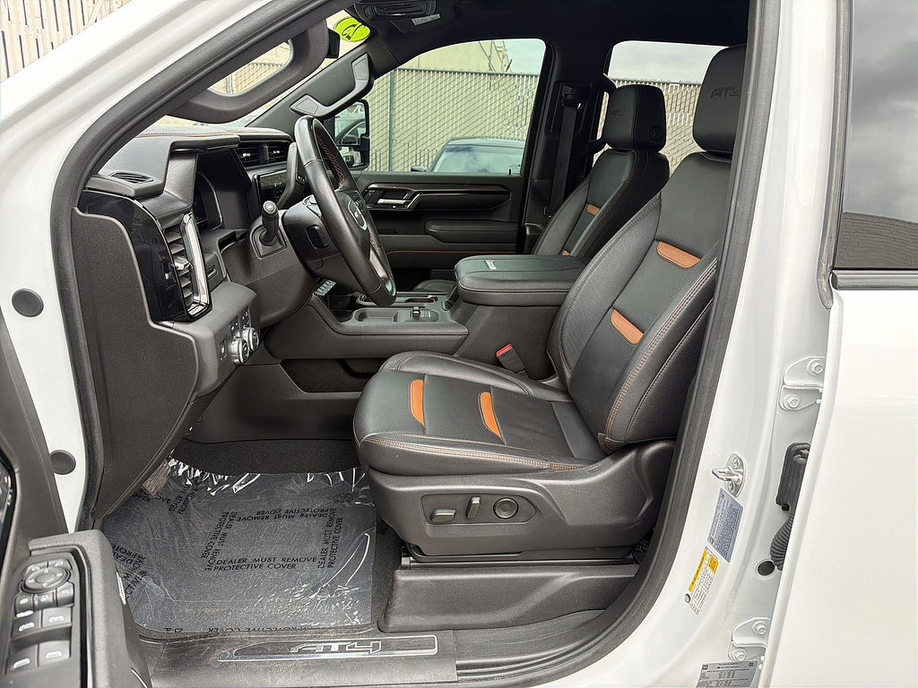 Used 2025 GMC Sierra 2500 AT4 AWD/4WD image 18