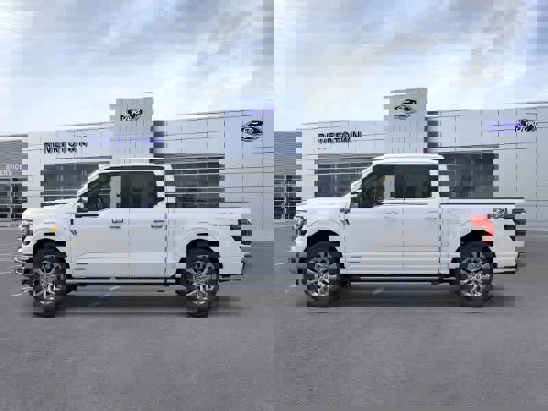 New 2025 Ford F150 Lariat w/ Equipment Group 501A Mid image 3