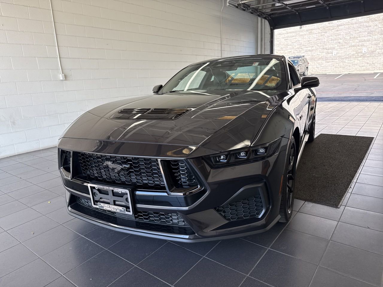 Used 2024 Ford Mustang GT Premium RWD image 3