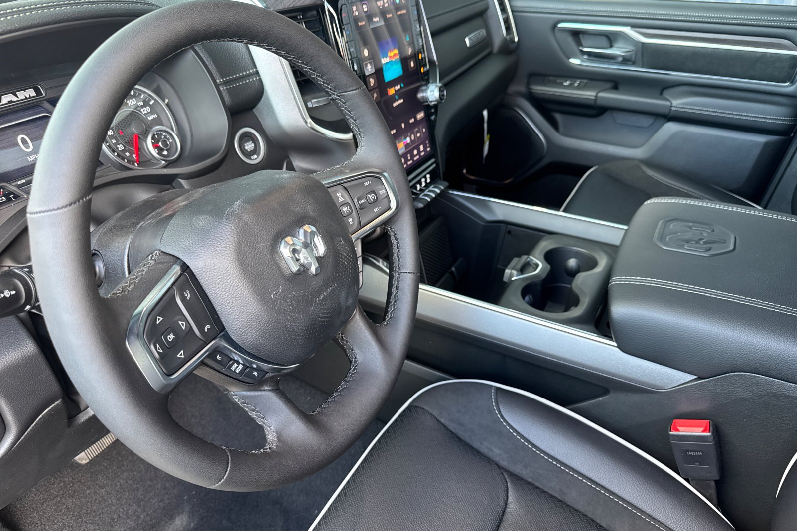 New 2026 RAM 1500 Laramie w/ Night Edition AWD/4WD image 9