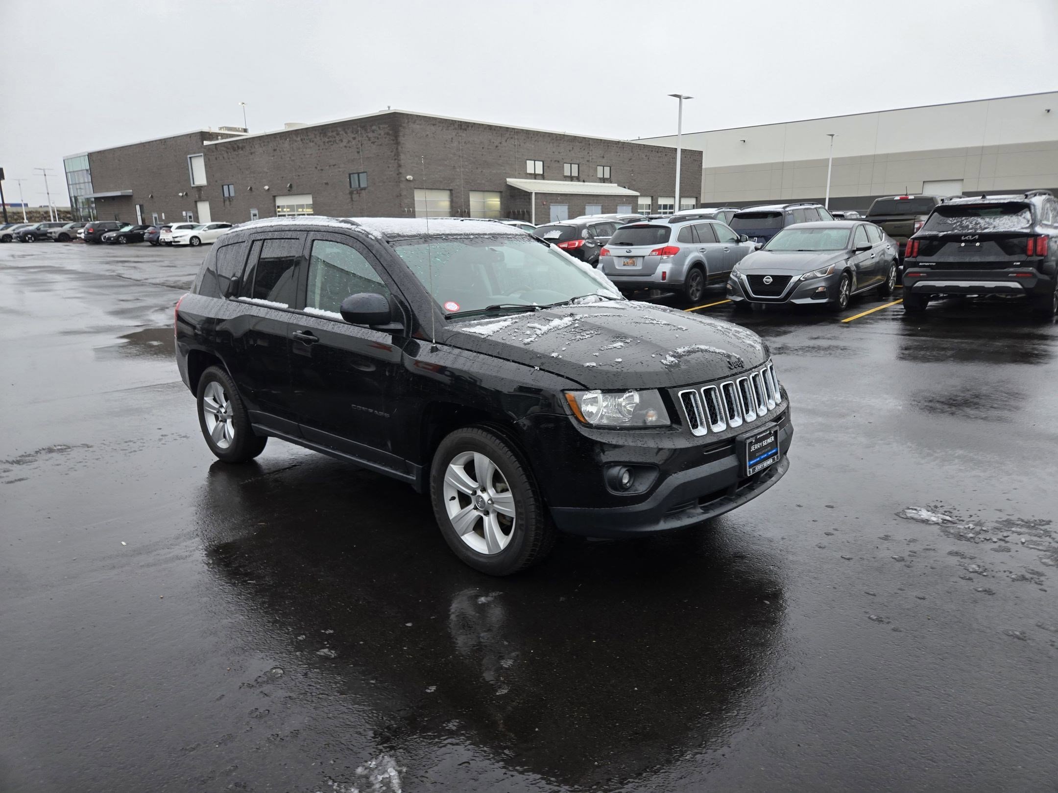 Used 2018 Jeep Compass Latitude w/ Popular Equipment Group image 5
