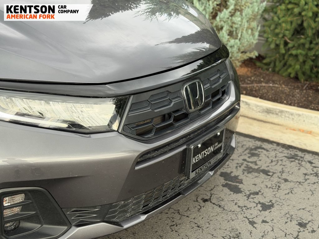 Used 2025 Honda Odyssey EX-L image 11