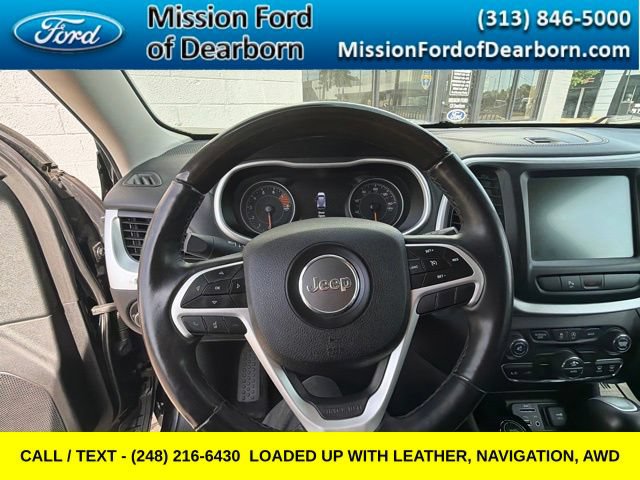 Used 2018 Jeep Cherokee Overland AWD/4WD image 23