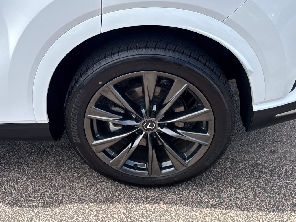 Used 2025 Lexus RX 350h AWD/4WD image 38