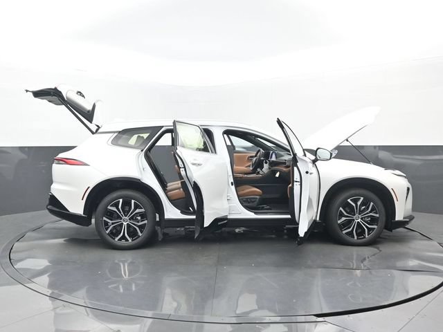 New 2026 Toyota Crown Signia AWD/4WD image 31