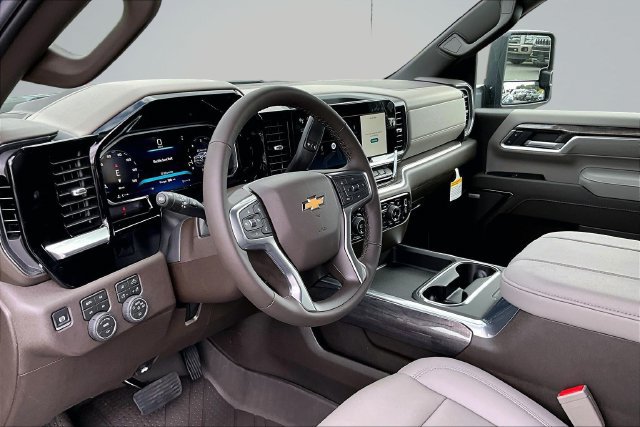 New 2026 Chevrolet Silverado 3500 LTZ w/ LTZ Plus Package AWD/4WD image 7
