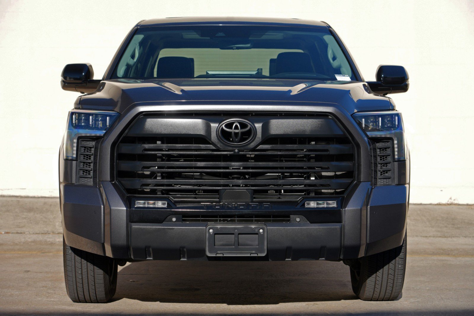 Used 2024 Toyota Tundra Limited AWD/4WD image 7