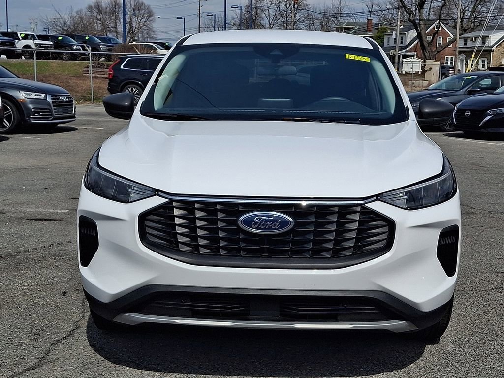 Used 2025 Ford Escape Active image 2