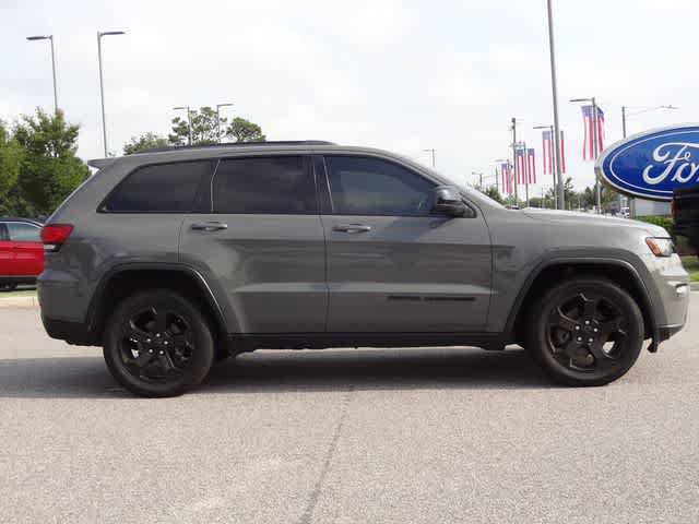 Used 2019 Jeep Grand Cherokee Laredo RWD image 4