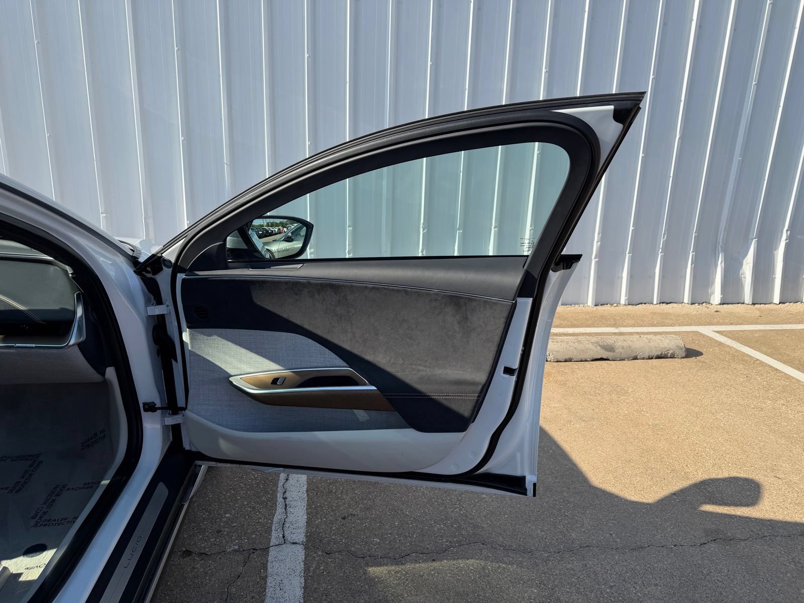 Used 2022 Lucid Air Grand Touring AWD/4WD image 24