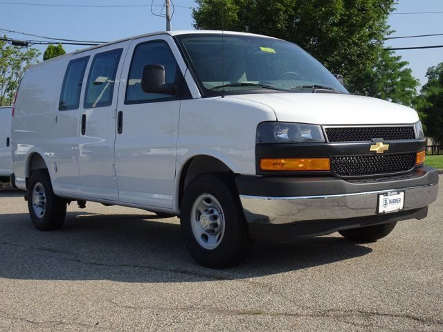 New 2026 Chevrolet Express 3500 w/ Driver Convenience Package RWD image 13