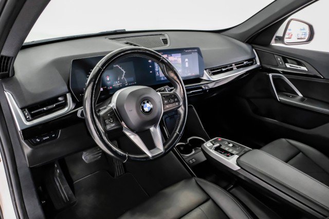 Used 2023 BMW X1 xDrive28i AWD/4WD image 12