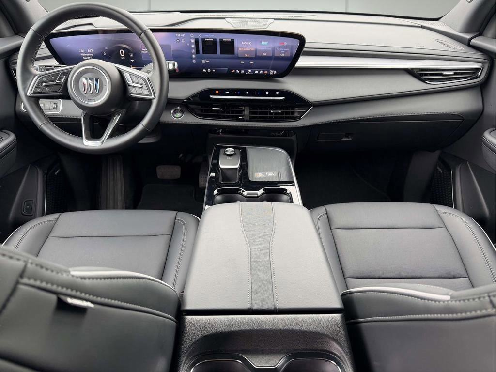 Used 2025 Buick Enclave Preferred image 2