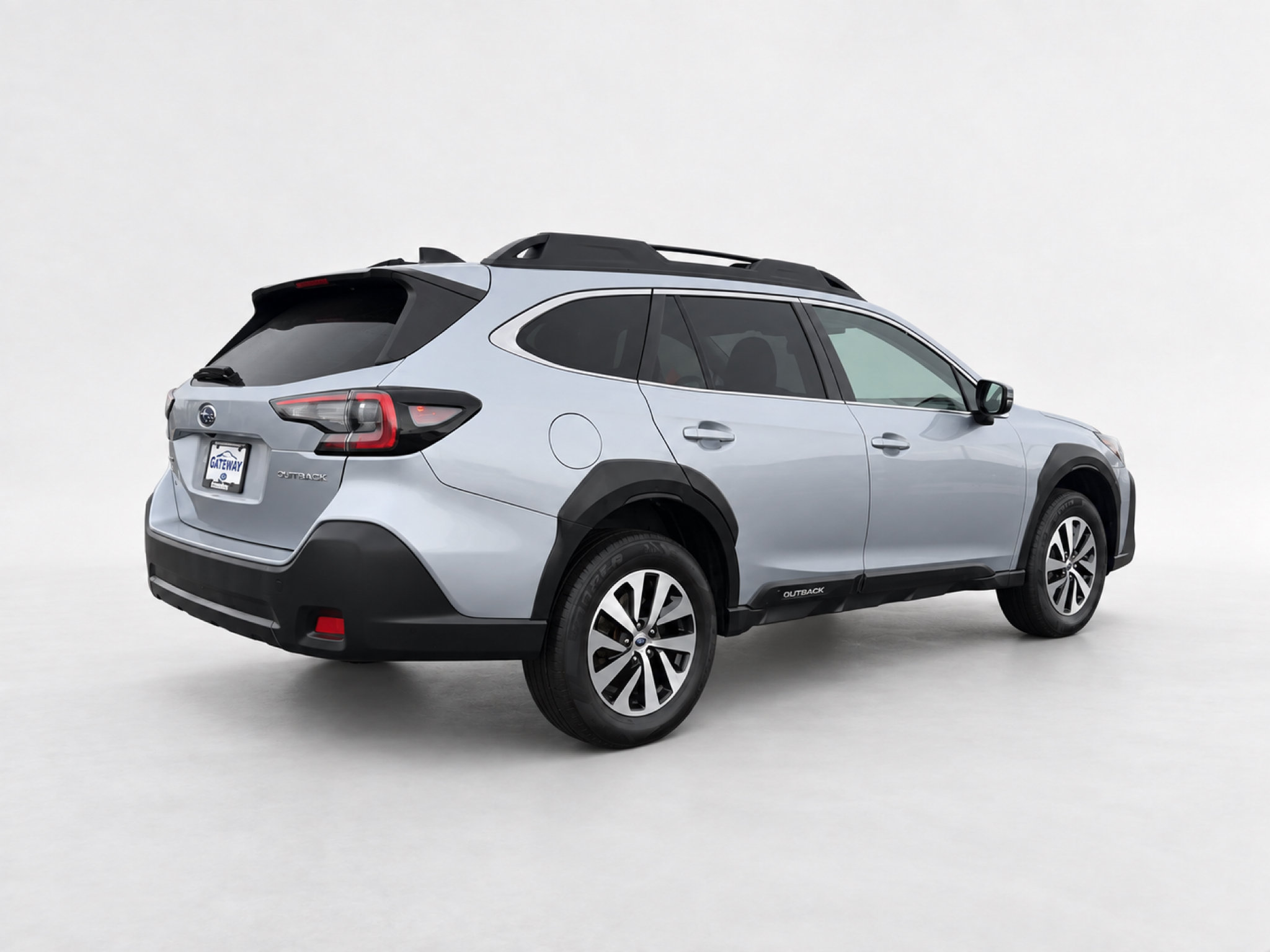 Used 2023 Subaru Outback Premium AWD/4WD image 5