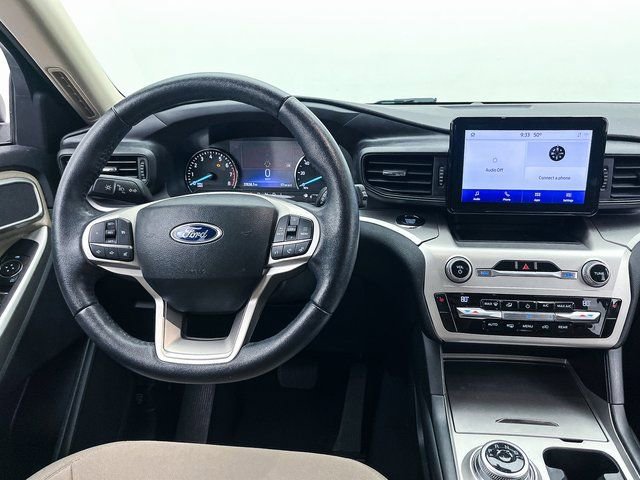 Used 2021 Ford Explorer XLT image 5