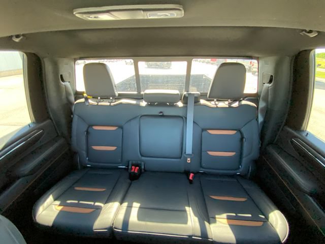 Used 2024 GMC Sierra 2500 AT4 w/ AT4 Premium Plus Package AWD/4WD image 13
