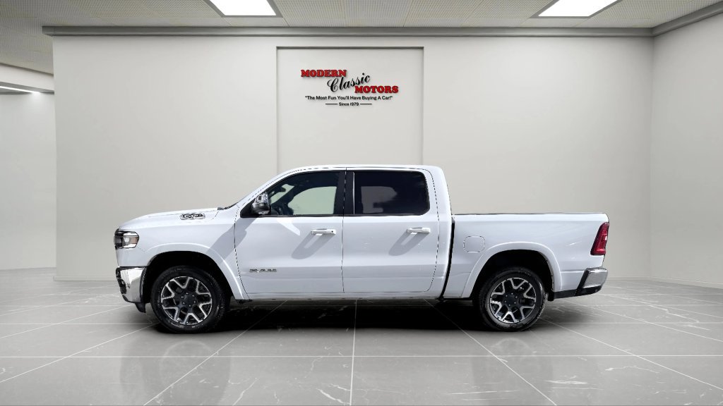 Used 2025 RAM 1500 Laramie AWD/4WD image 4