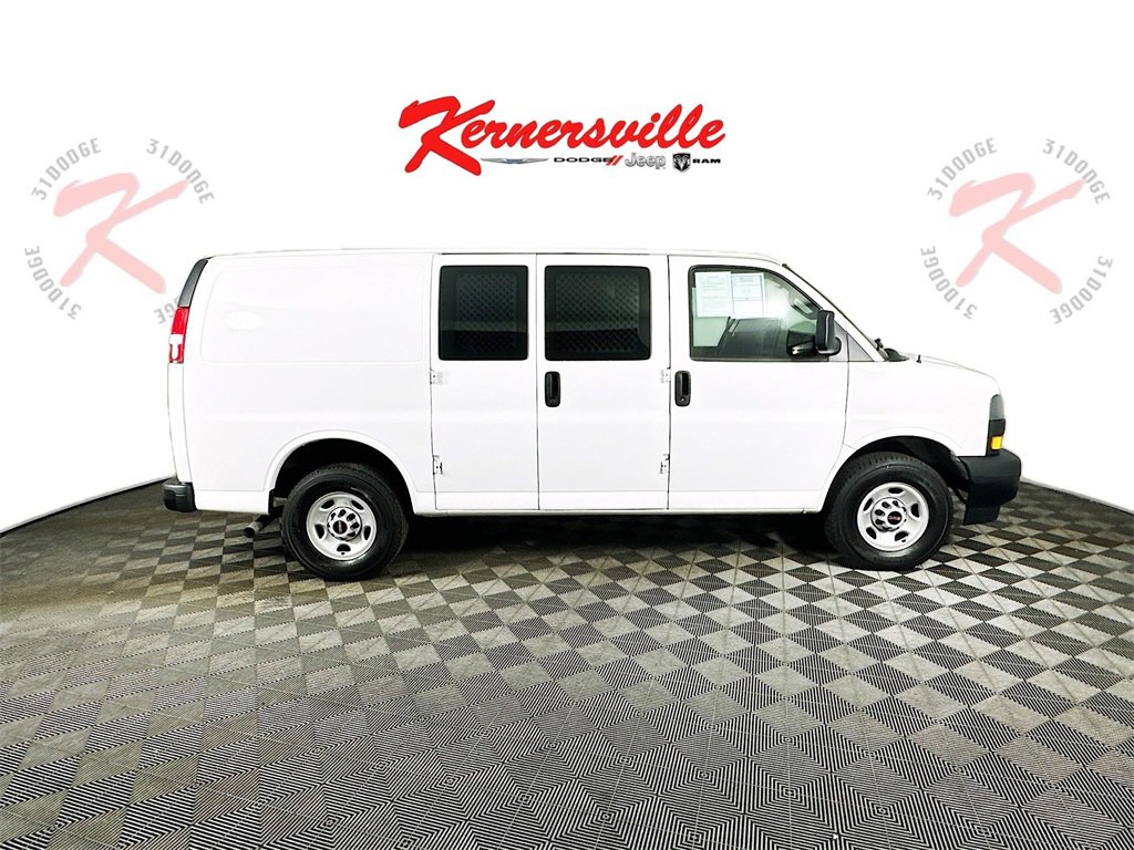 Used 2023 GMC Savana 2500 w/ Driver Convenience Package image 8
