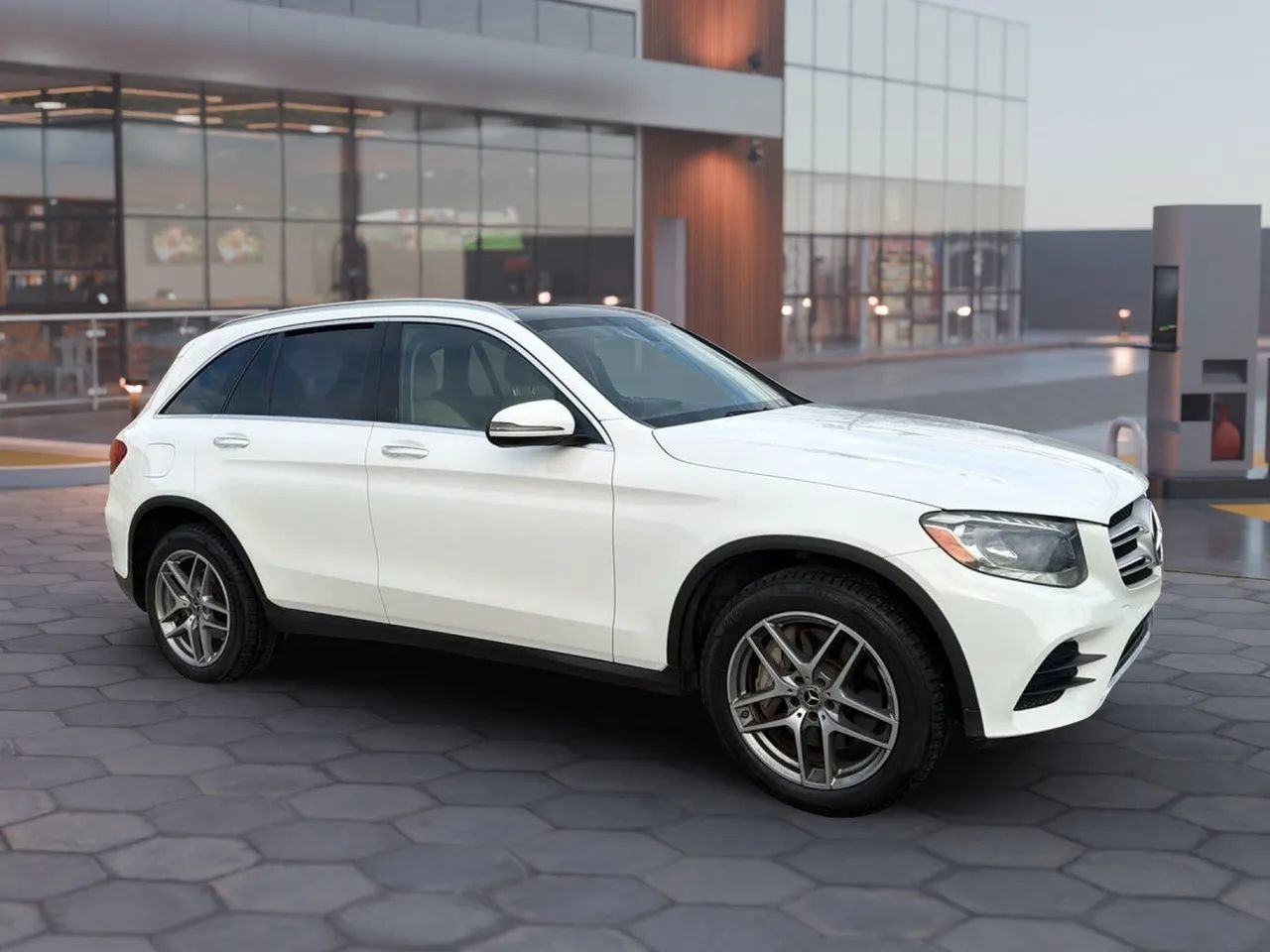 Used 2017 Mercedes-Benz GLC 300 w/ Premium 2 Package image 15