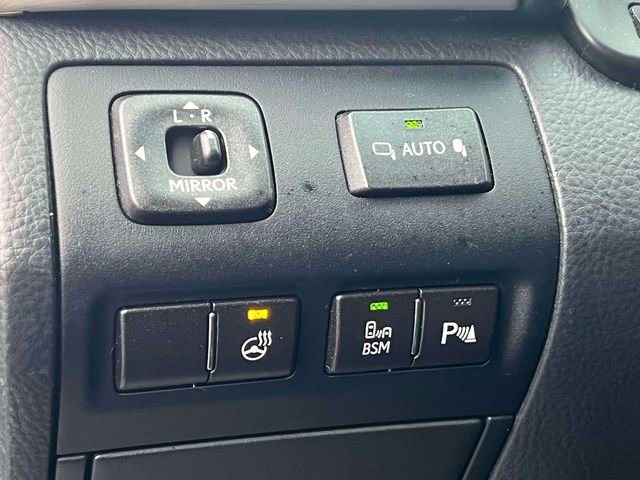 Used 2014 Lexus LS 460 AWD w/ Comfort Package image 24