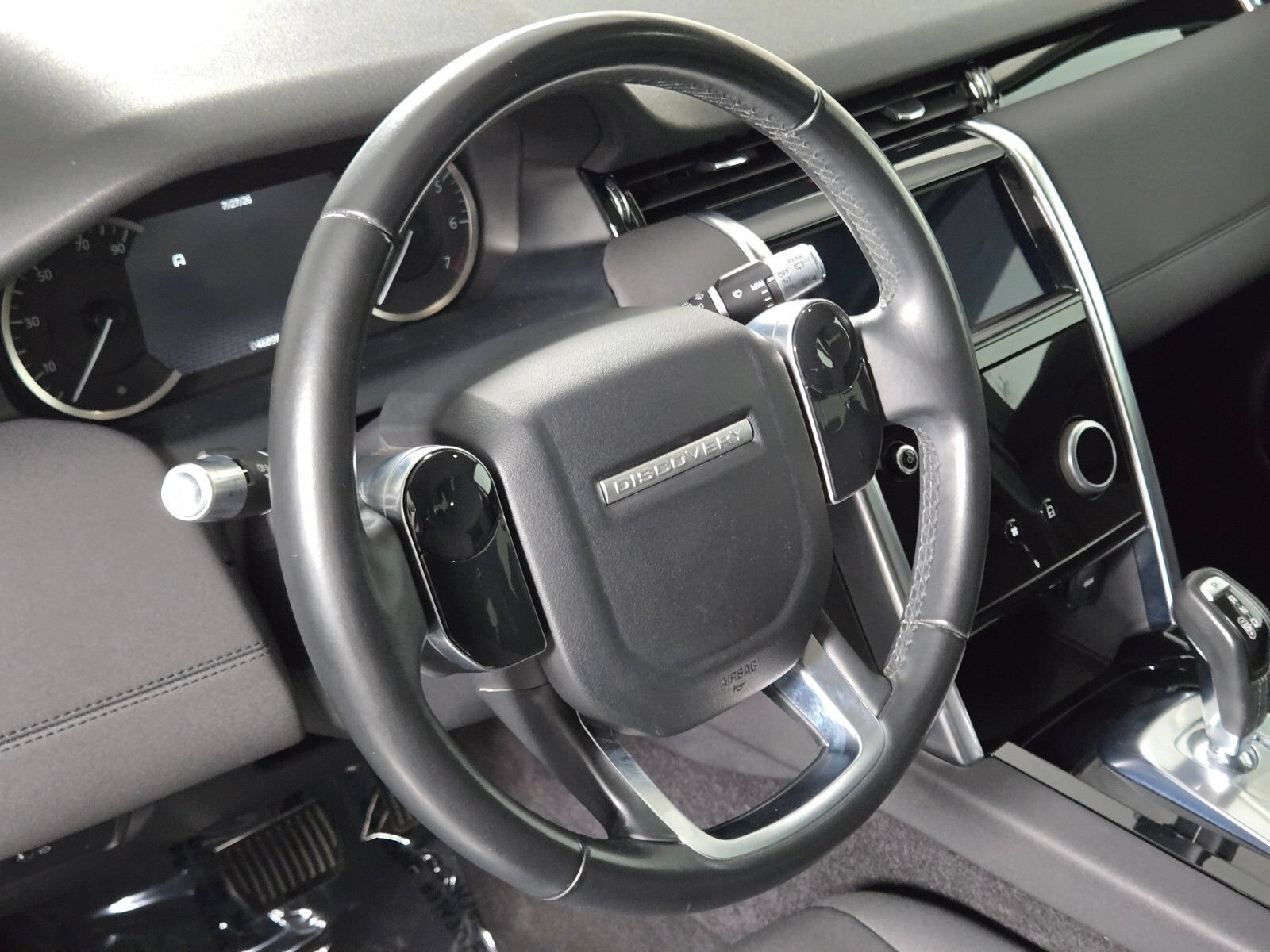 Used 2020 Land Rover Discovery Sport AWD/4WD image 22
