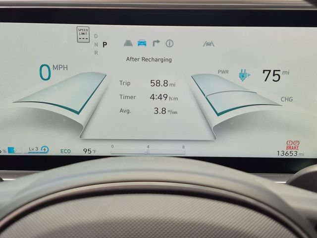 Used 2025 Hyundai Ioniq 6 SE RWD image 18