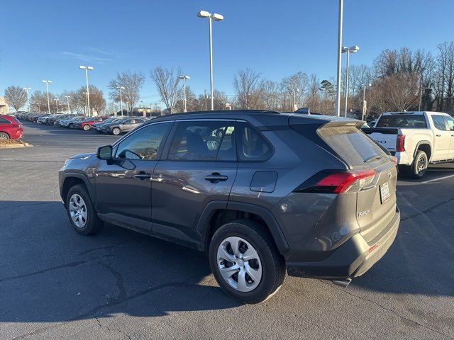 Used 2019 Toyota RAV4 LE image 6