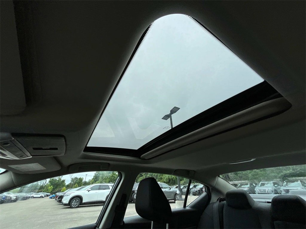 New 2025 Nissan Altima 2.5 SV w/ SV Premium Package image 32