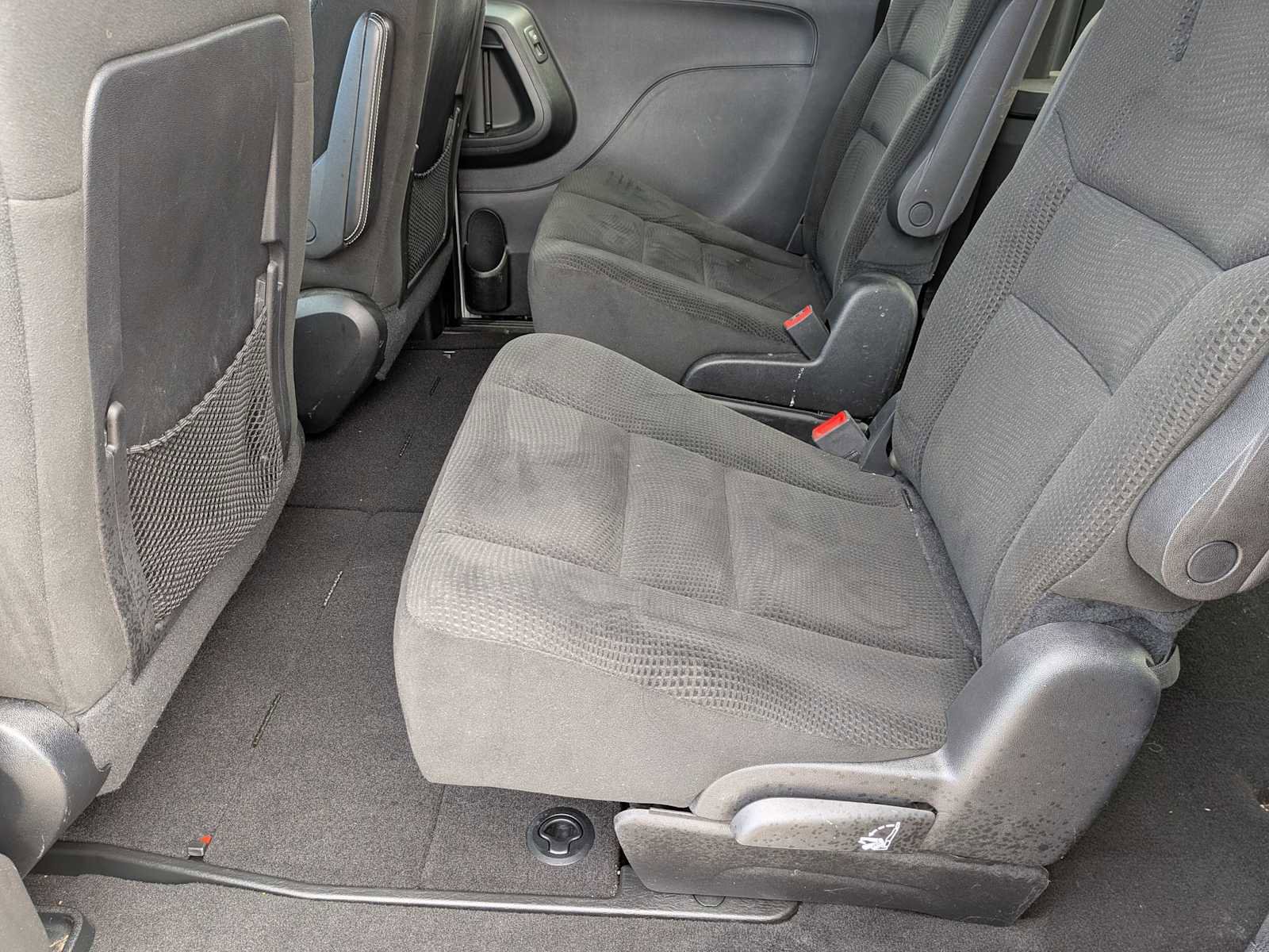 Used 2016 Dodge Grand Caravan SXT FWD image 18