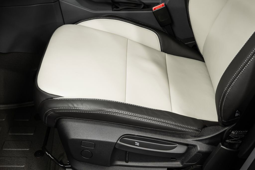 Used 2025 INEOS Grenadier Fieldmaster Edition image 36