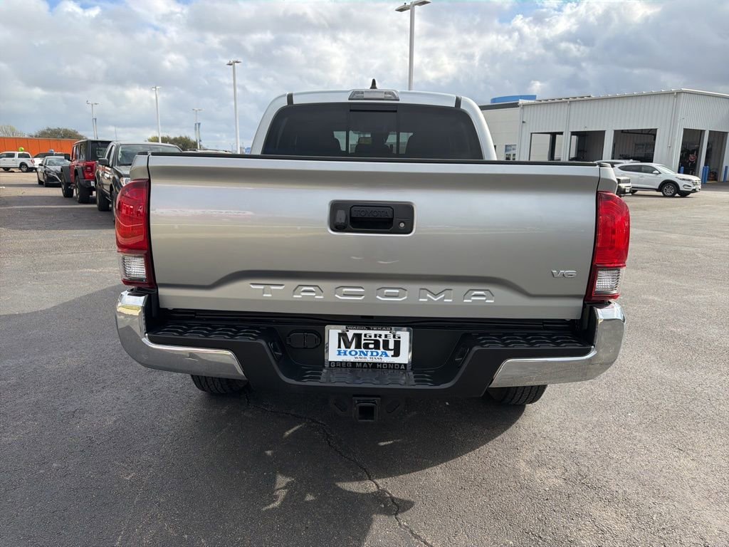 Used 2022 Toyota Tacoma SR5 image 4