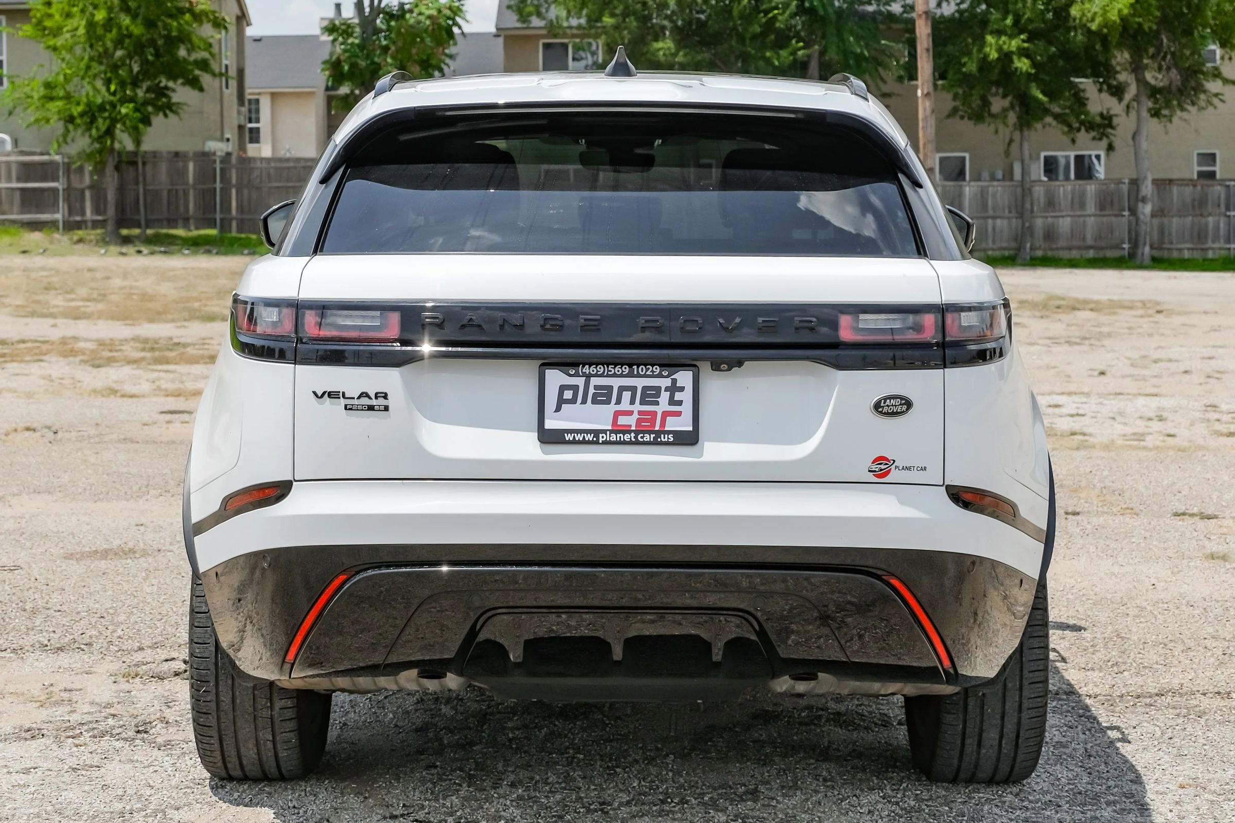 Used 2018 Land Rover Range Rover Velar R-Dynamic SE image 10