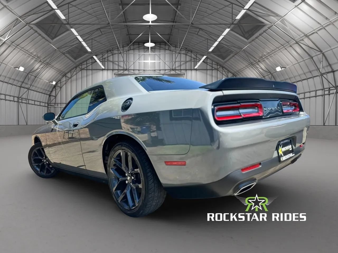 Used 2019 Dodge Challenger SXT w/ Blacktop Package RWD image 16
