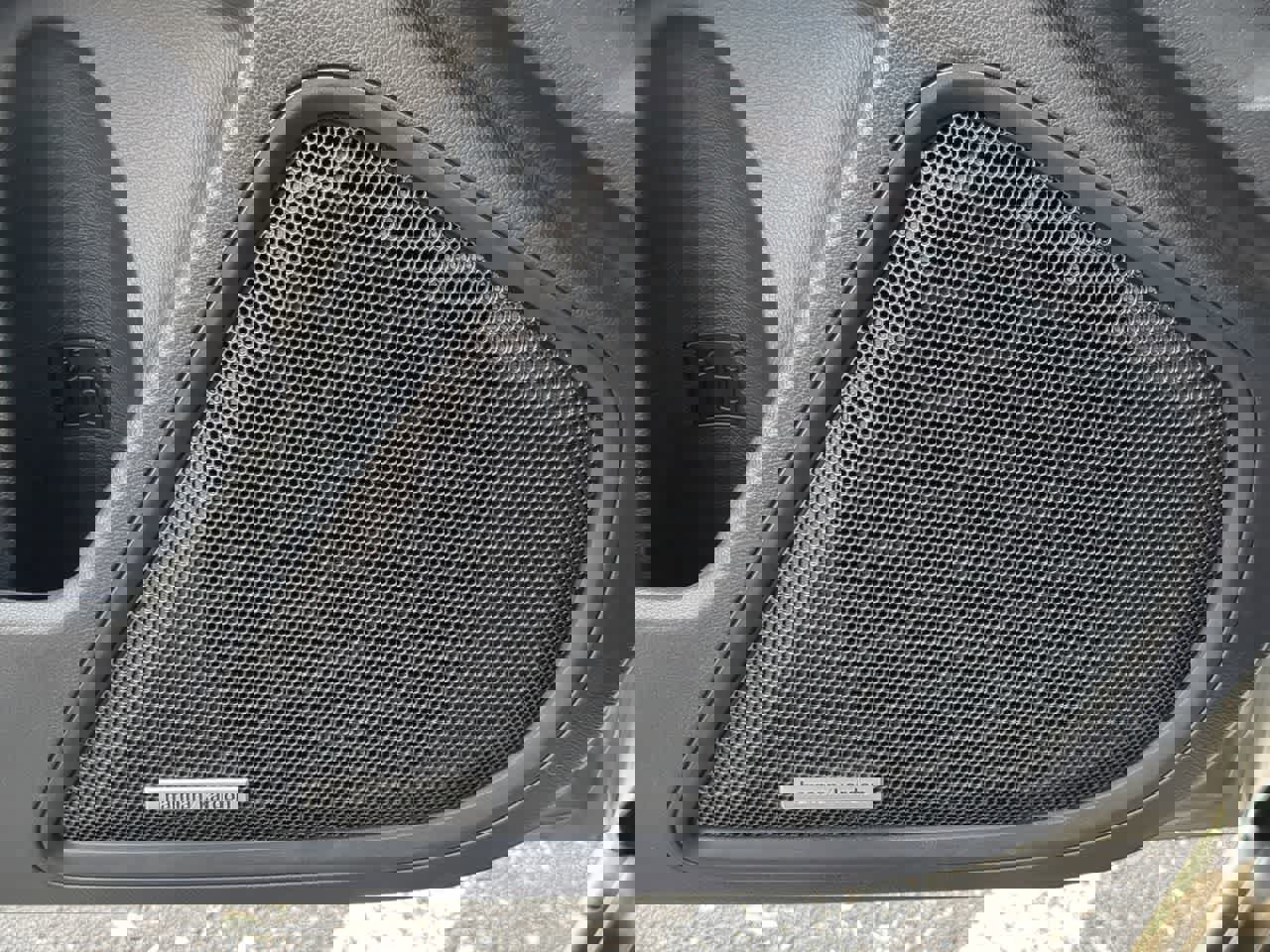 Used 2020 Subaru Outback Limited image 30