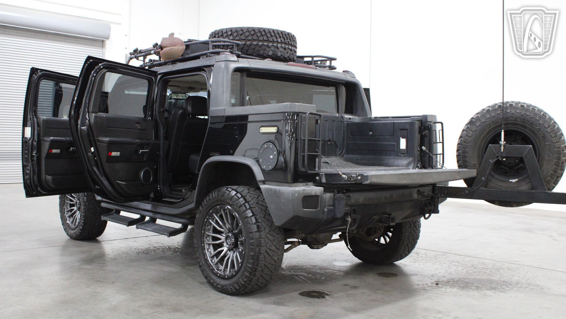 Used 2005 HUMMER H2 SUT w/ Preferred Equipment Group AWD/4WD image 37