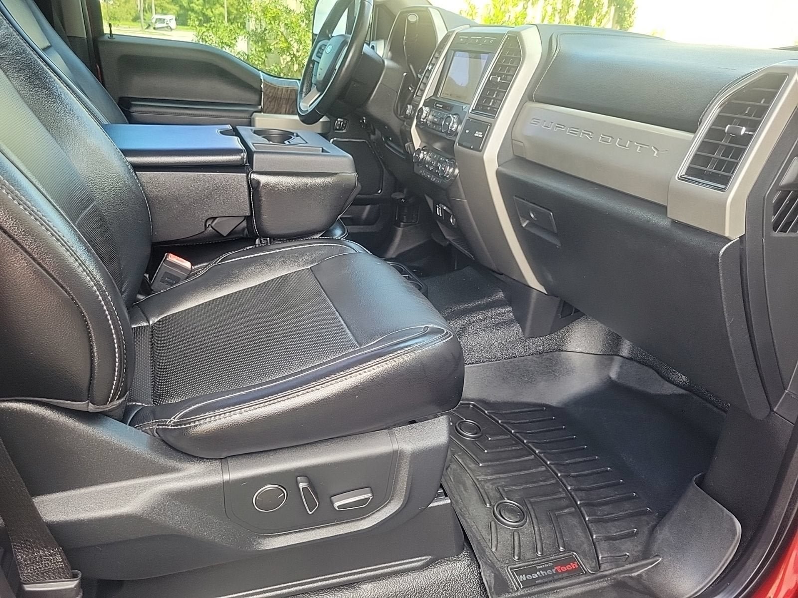 Used 2019 Ford F250 Lariat w/ Lariat Ultimate Package AWD/4WD image 16