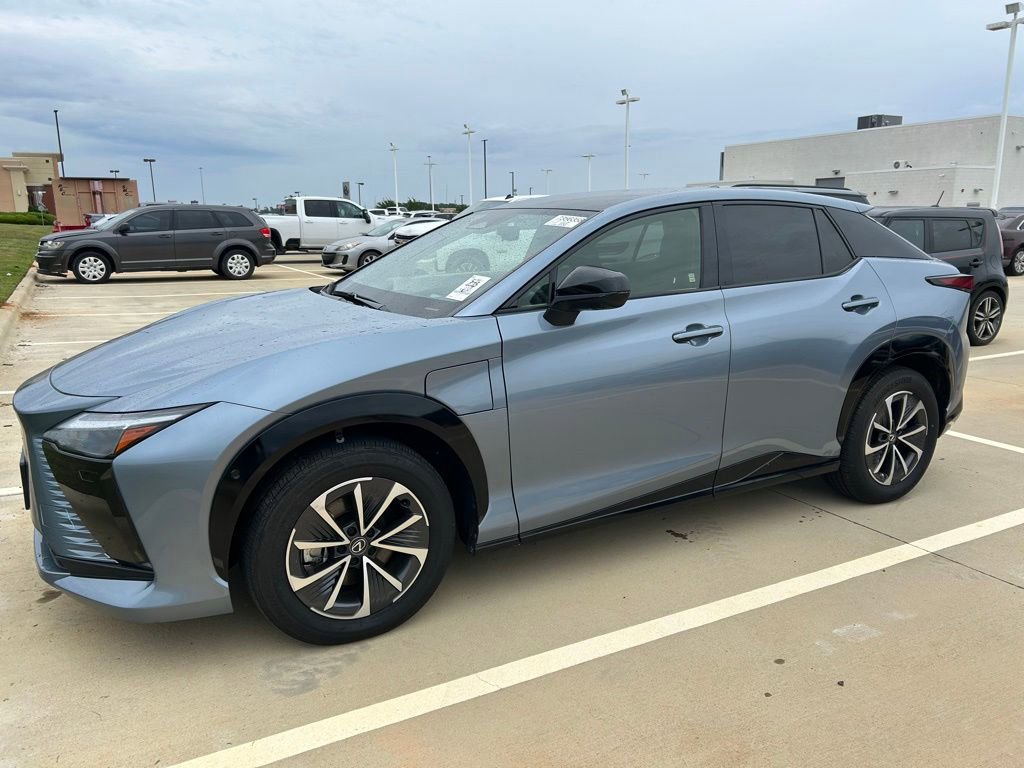 Used 2023 Lexus RZ 450e Premium w/ Technology Package AWD/4WD image 14