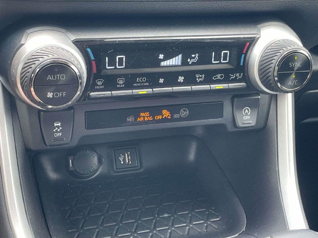 Certified 2024 Toyota RAV4 XLE FWD image 18