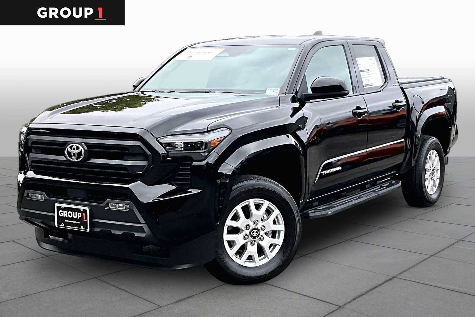 Certified 2025 Toyota Tacoma SR5 AWD/4WD image 1