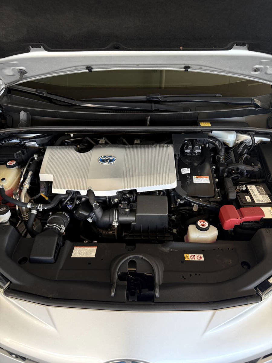 Used 2017 Toyota Prius Four Touring w/ Premium Convenience Package image 25