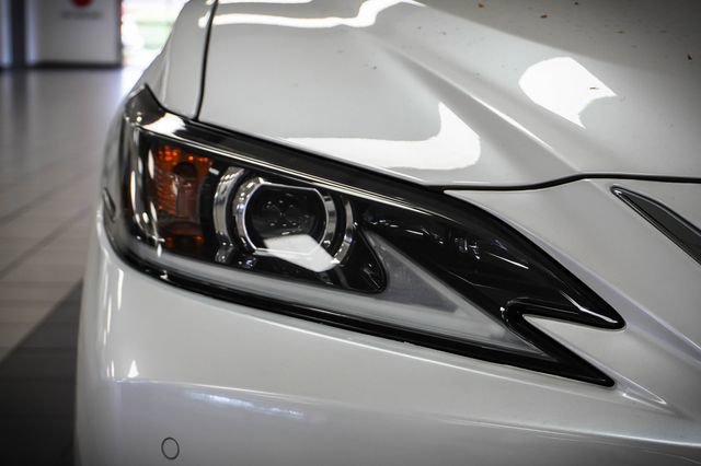 Certified 2025 Lexus ES 350 w/ Premium Package image 29