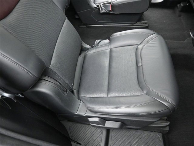 Certified 2022 Ford Explorer Platinum w/ Equipment Group 601A image 27