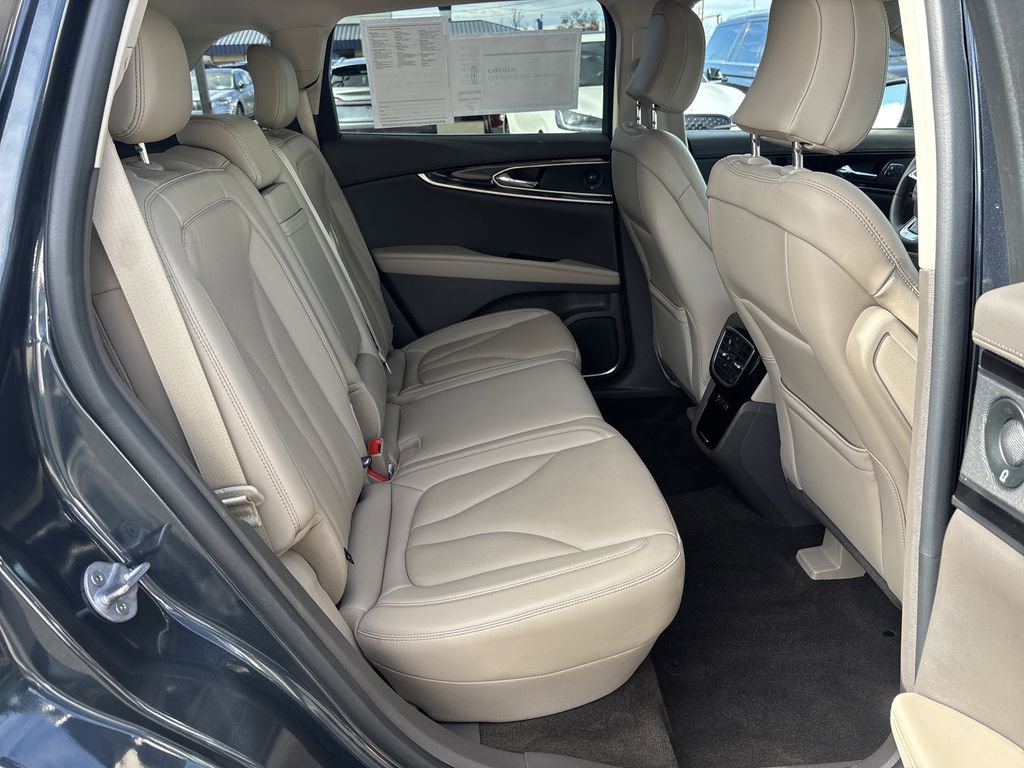 Certified 2022 Lincoln Nautilus Reserve w/ Luxury Package image 17