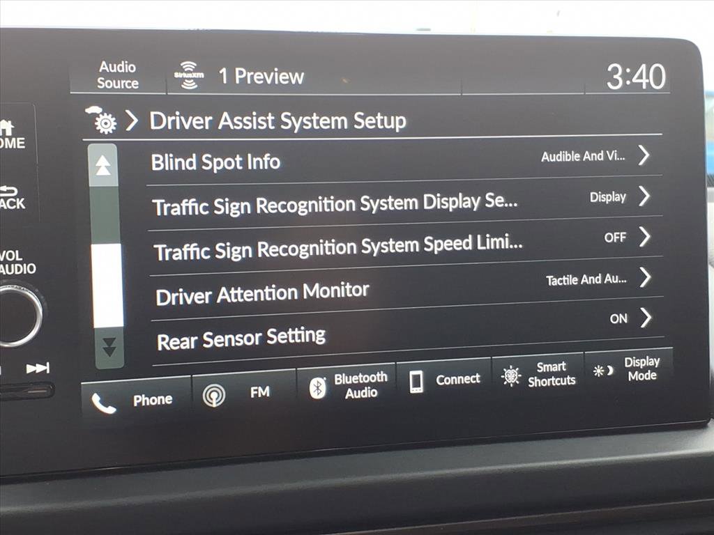 Used 2025 Honda Pilot TrailSport image 10