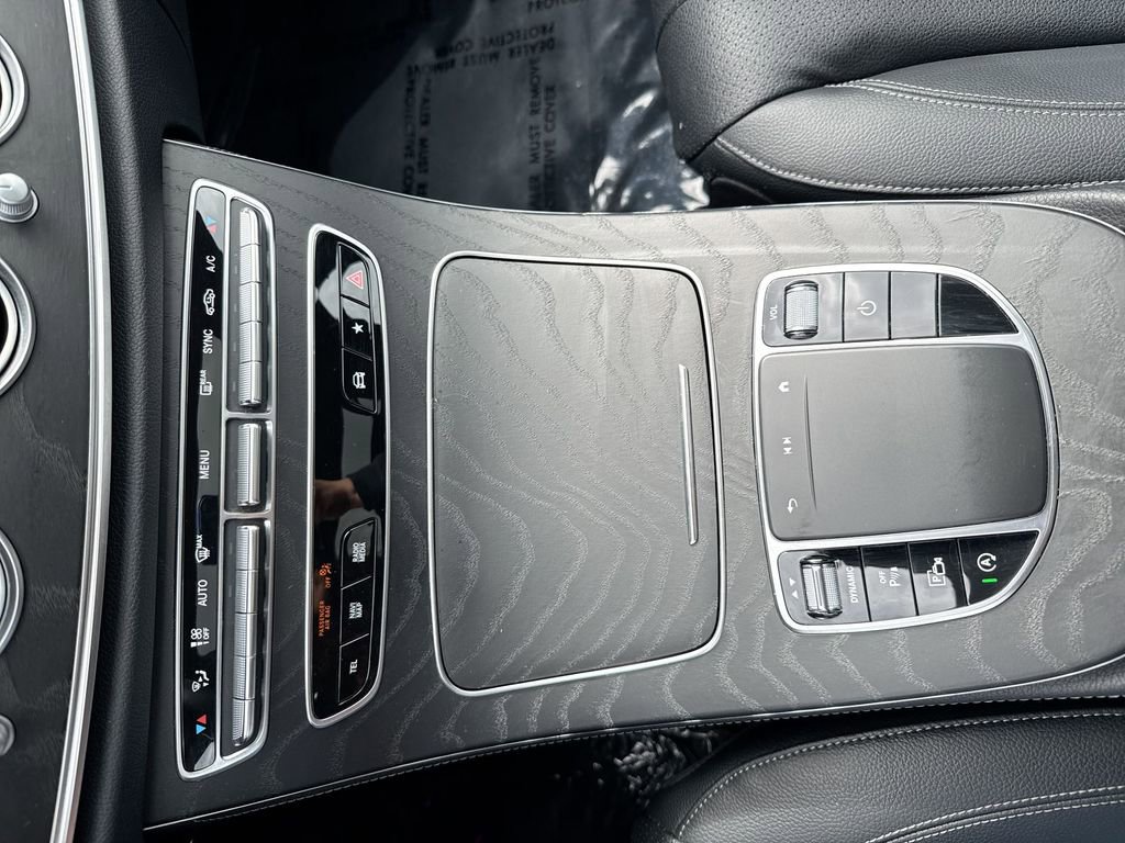 Used 2022 Mercedes-Benz E 350 4MATIC Sedan w/ Driver Assistance Package image 21