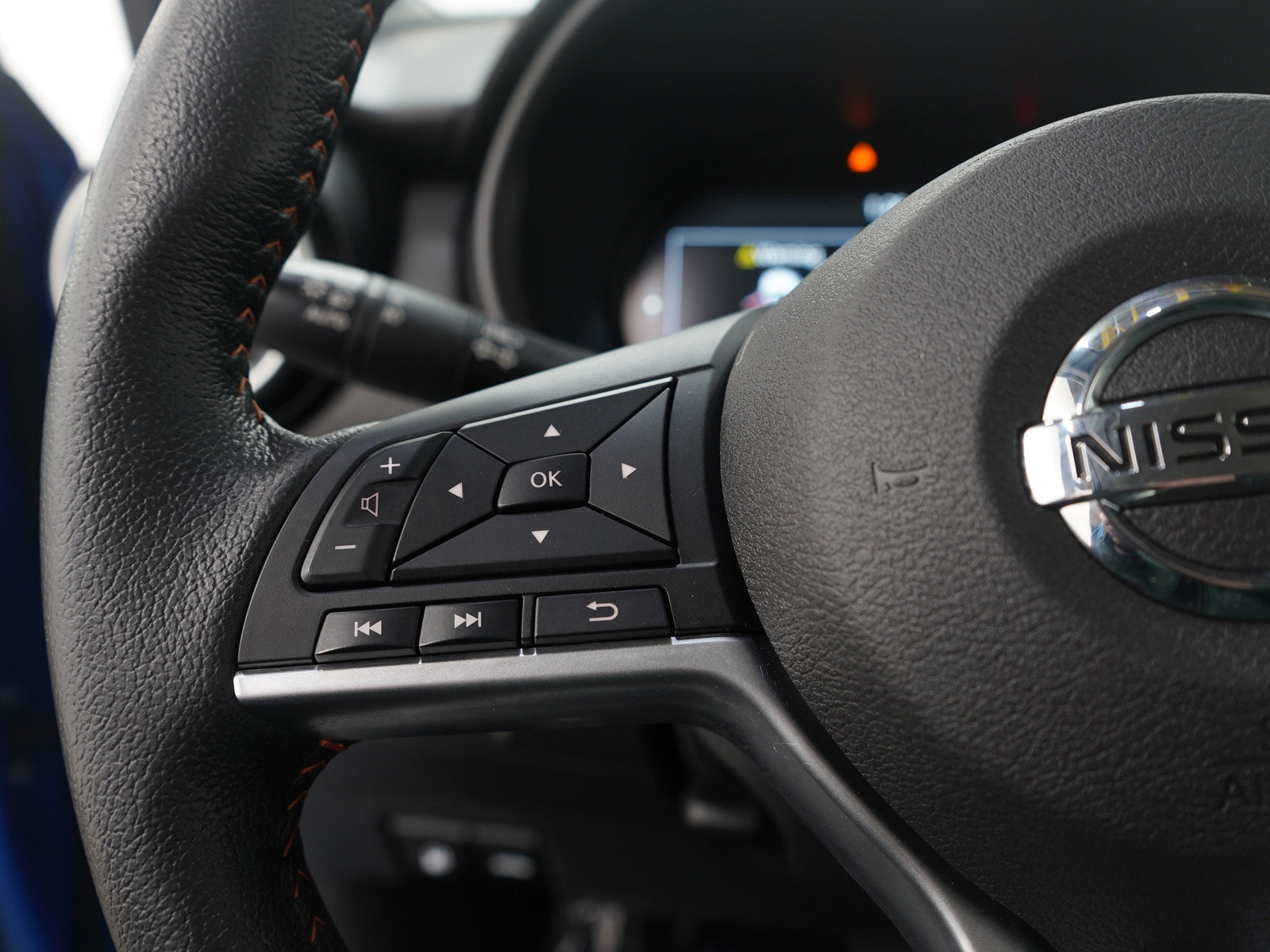 Used 2021 Nissan Kicks SR w/ SR Premium Package image 23