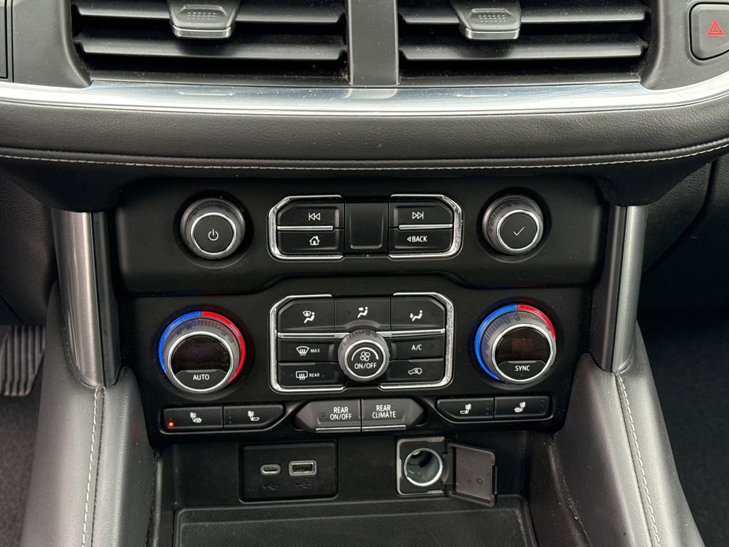 Used 2022 Chevrolet Suburban LT w/ LT Signature Plus Package image 27