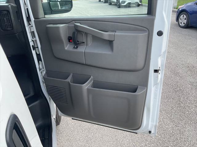 Used 2021 Chevrolet Express 2500 w/ Driver Convenience Package RWD image 28