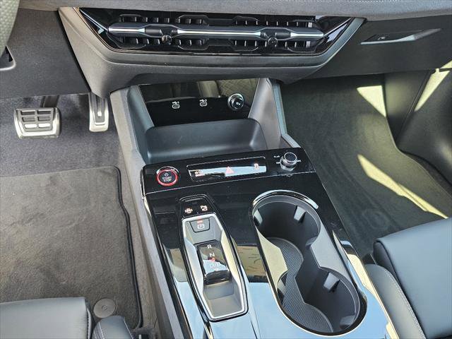 New 2025 Audi SQ6 e-tron Premium Plus AWD/4WD image 11